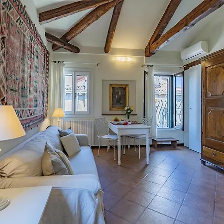 Lo Squero 3 With Balcony In Dorsoduro Appartement Venise